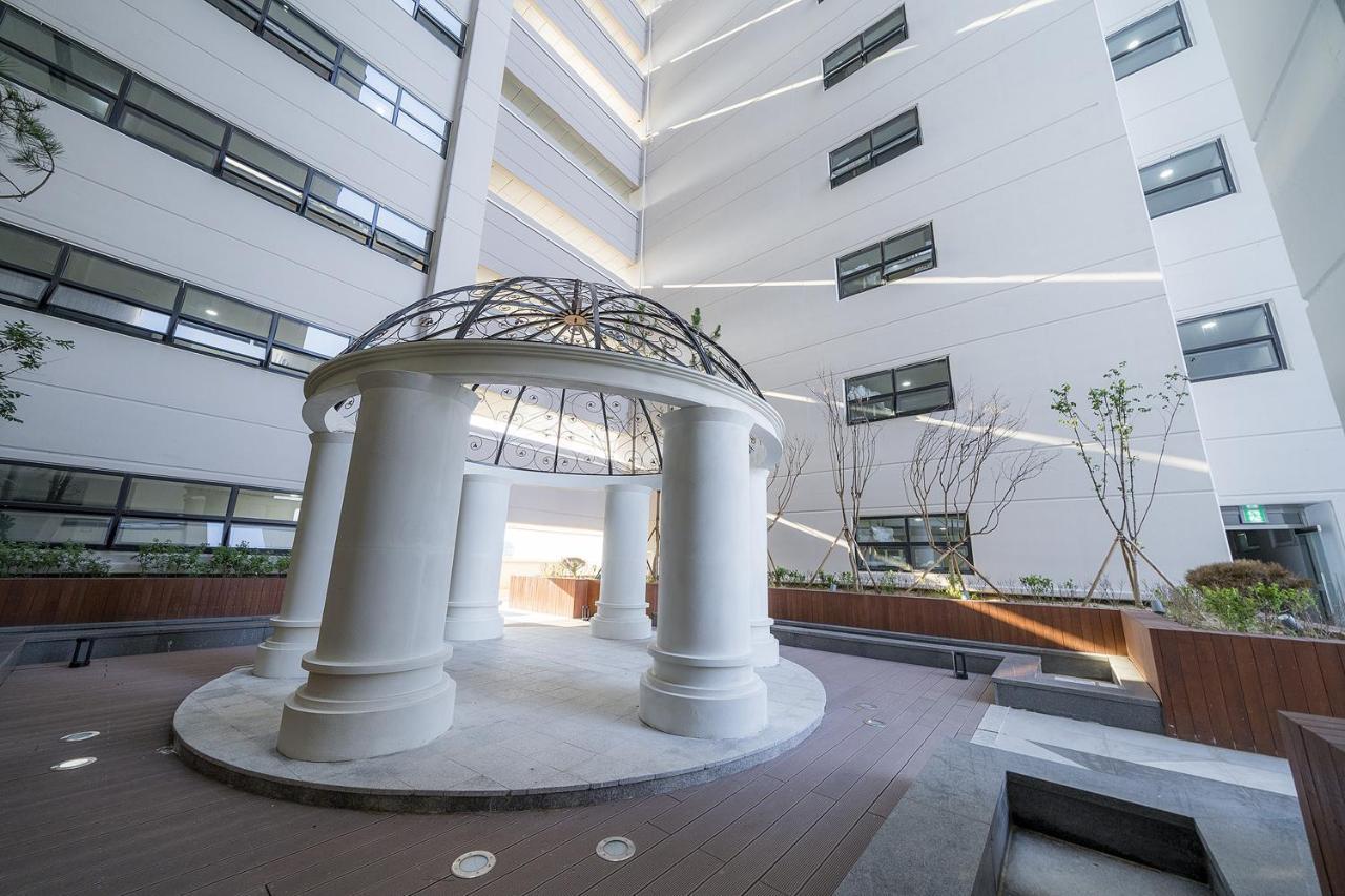 Gangneung Chonpines Ocean Suites Hotel Ngoại thất bức ảnh