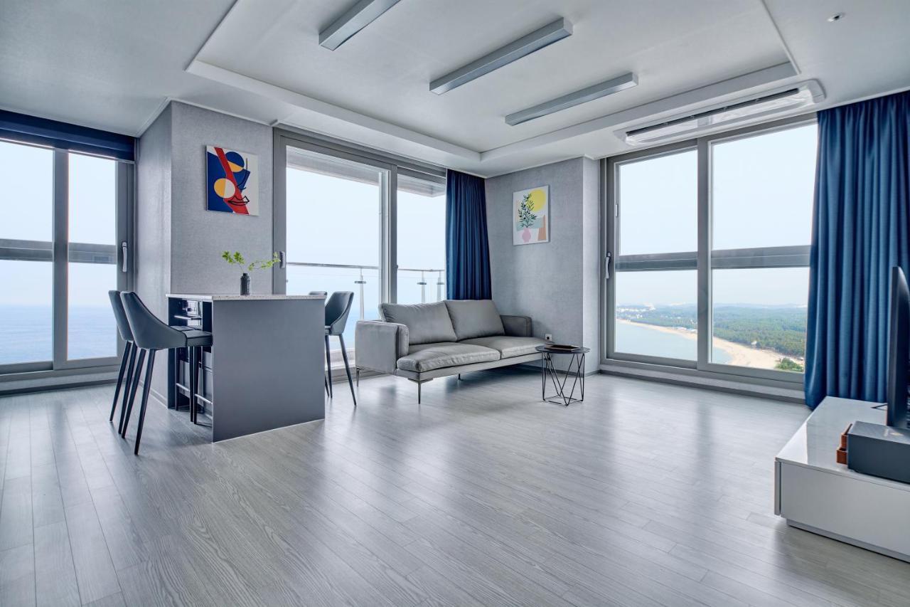 Gangneung Chonpines Ocean Suites Hotel Ngoại thất bức ảnh