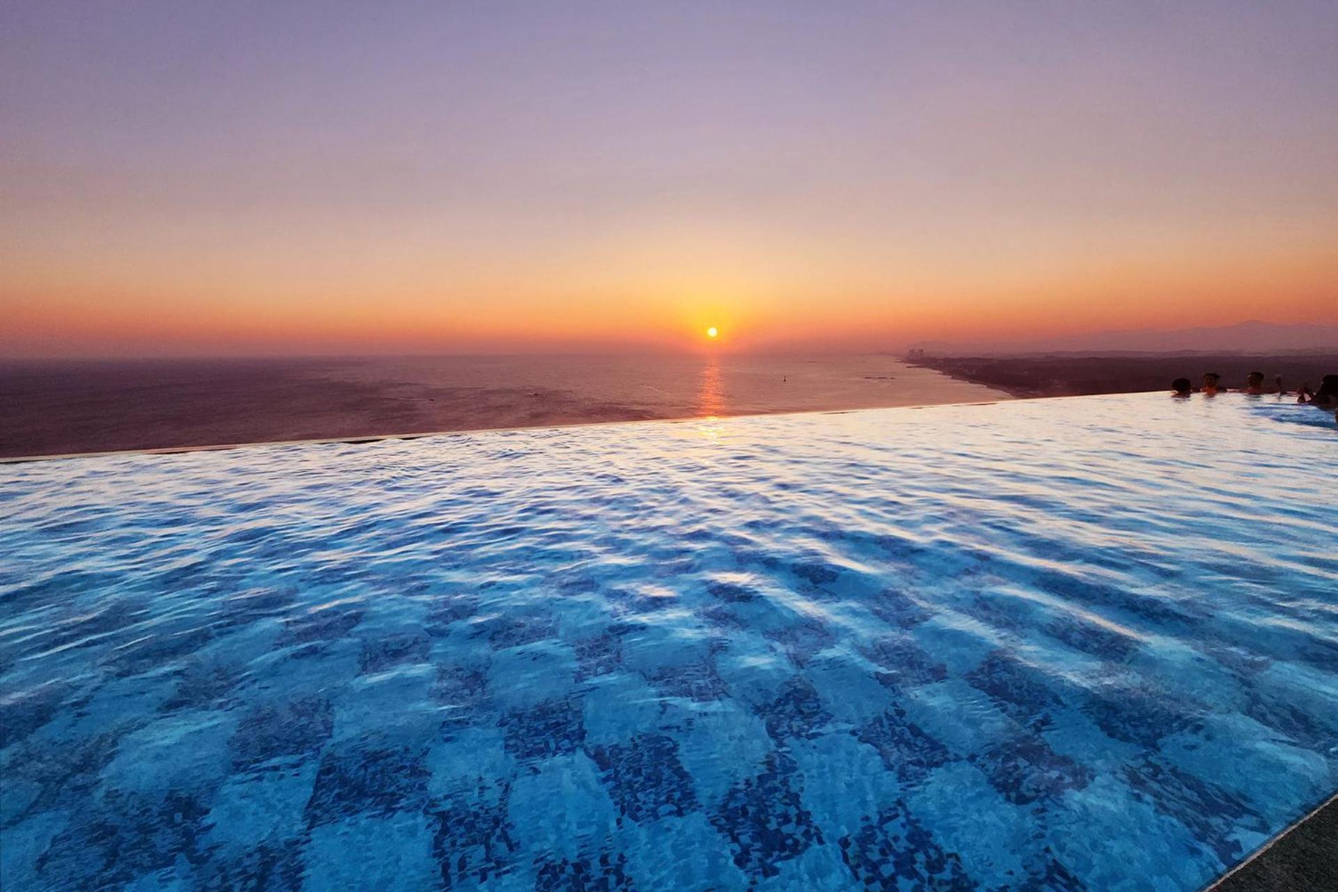 Gangneung Chonpines Ocean Suites Hotel Ngoại thất bức ảnh