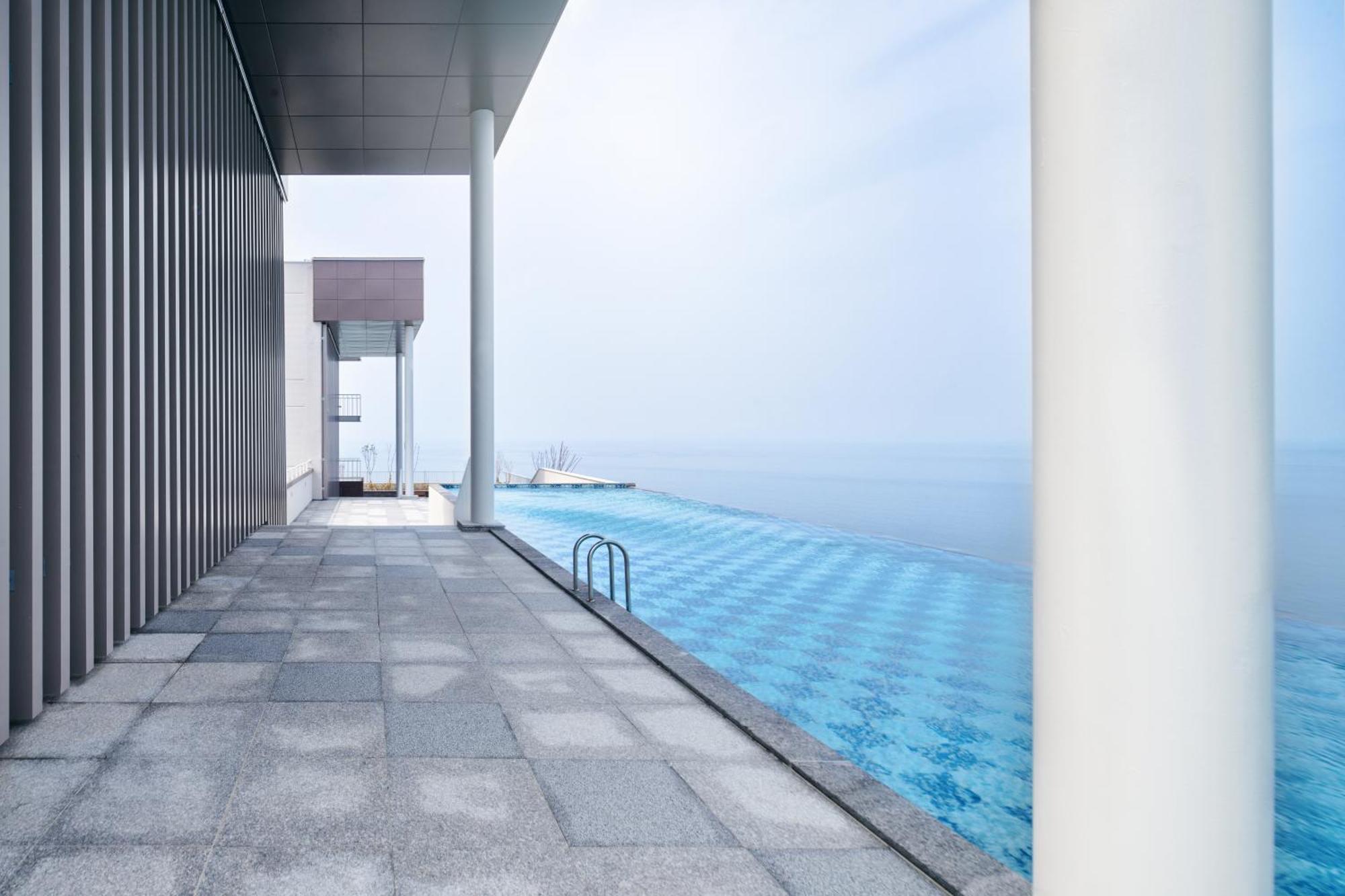 Gangneung Chonpines Ocean Suites Hotel Ngoại thất bức ảnh