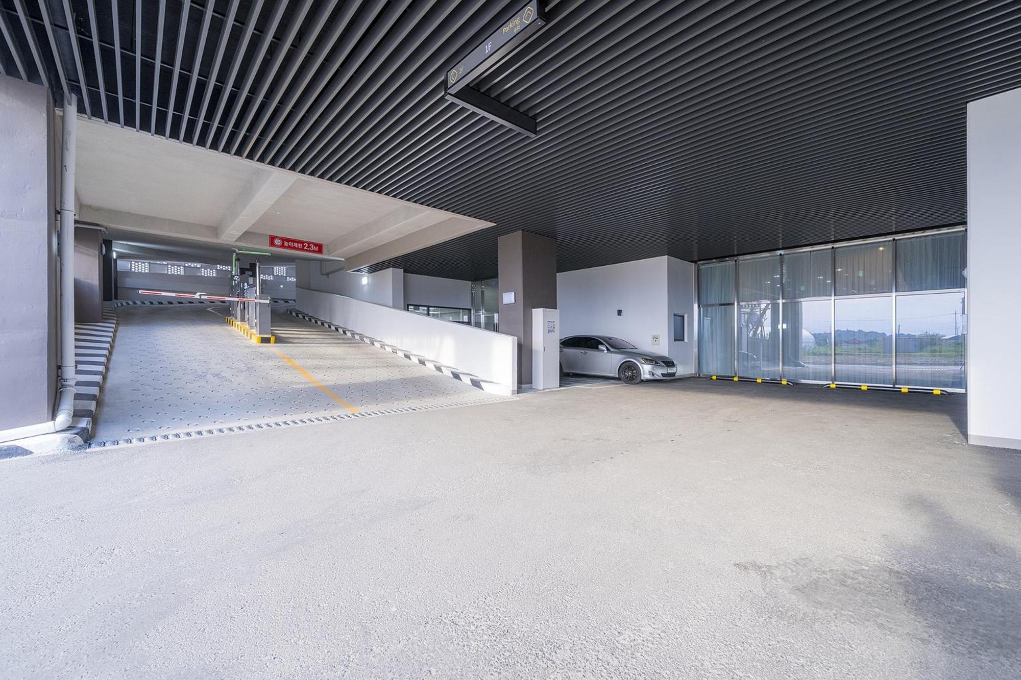 Gangneung Chonpines Ocean Suites Hotel Ngoại thất bức ảnh